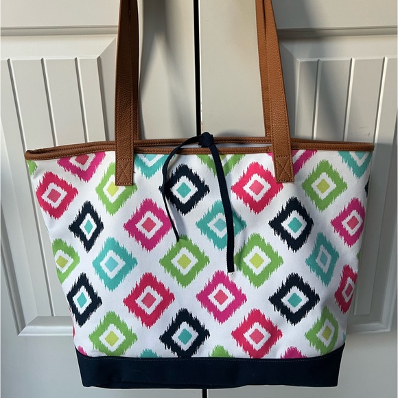 thirty-one Handbags - 💚💙💖🖤Thirty One Lakeside Tote Candy Corners -EUC — Regular $58